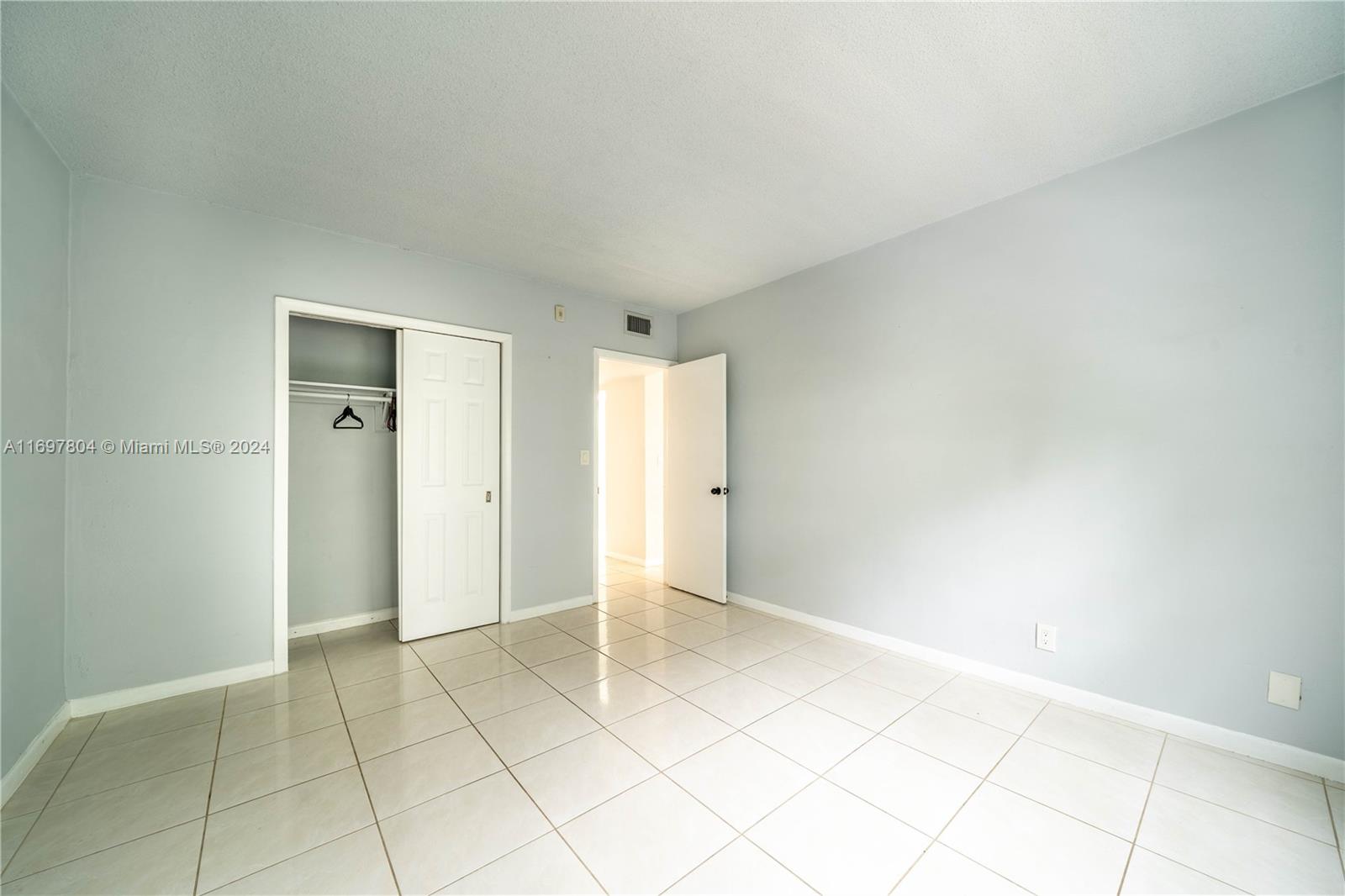 1400 NE 57th St #205, Fort Lauderdale, Florida image 22