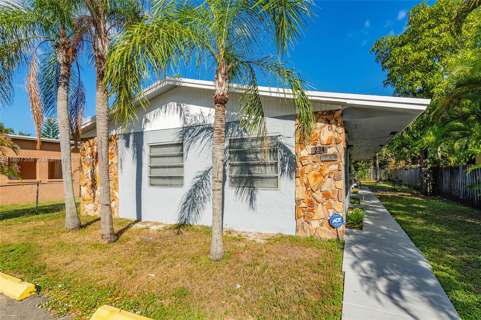 234 SW 4th St, Dania Beach, Florida image 2