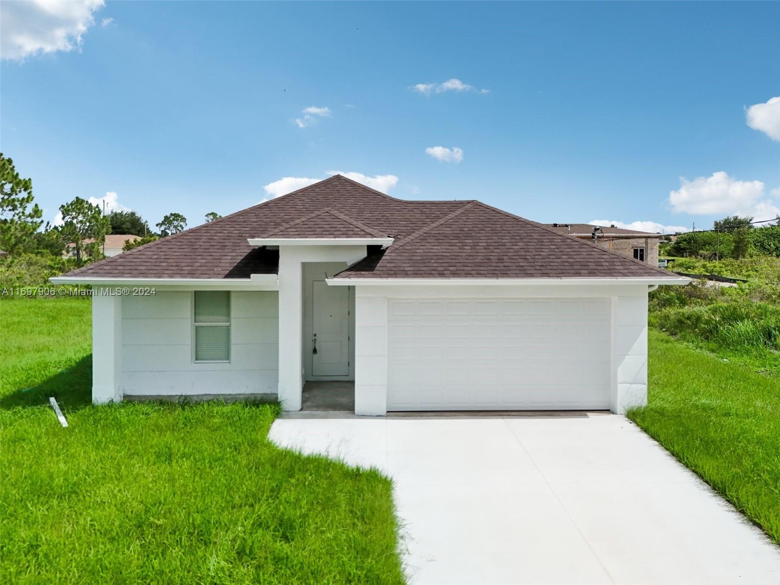 2807 59th St W, Lehigh Acres, Florida image 31