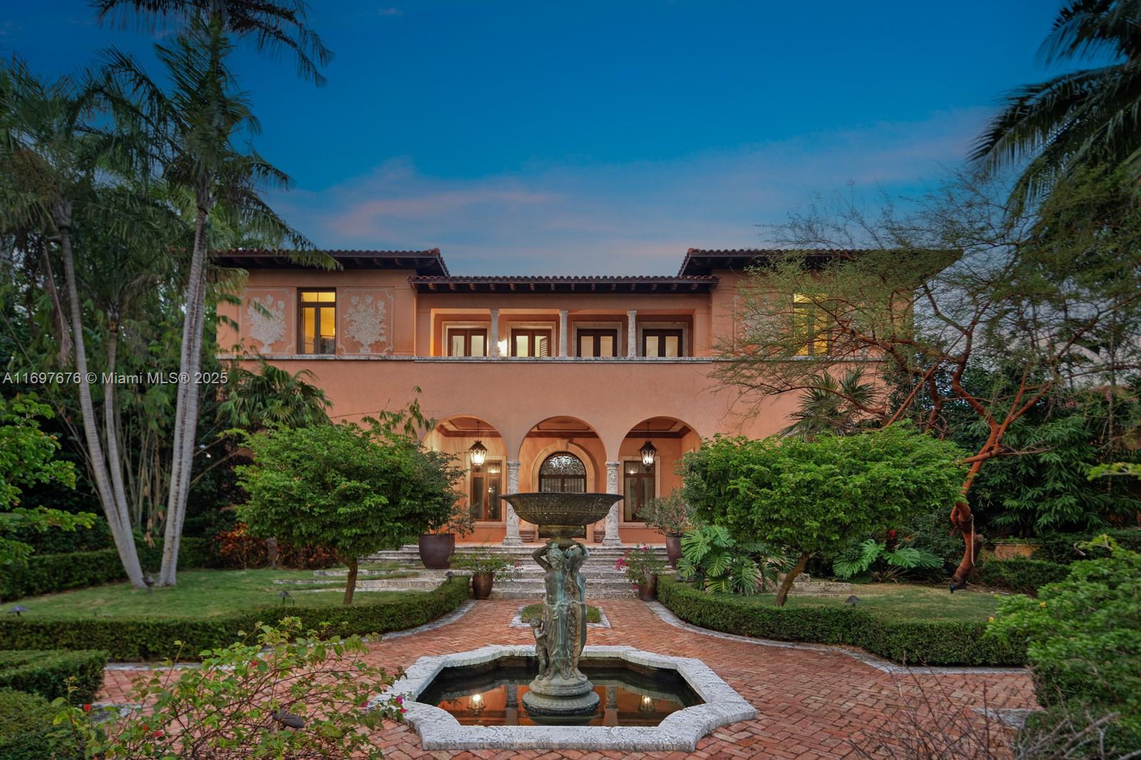 Casa à Venda em Coral Gables, FL