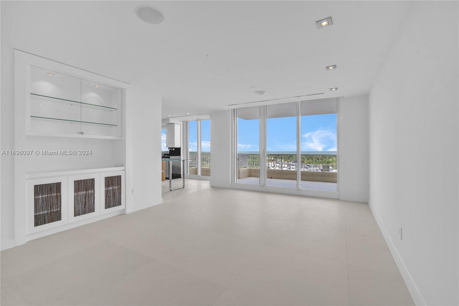 789 Crandon Blvd #906, Key Biscayne, Florida image 3