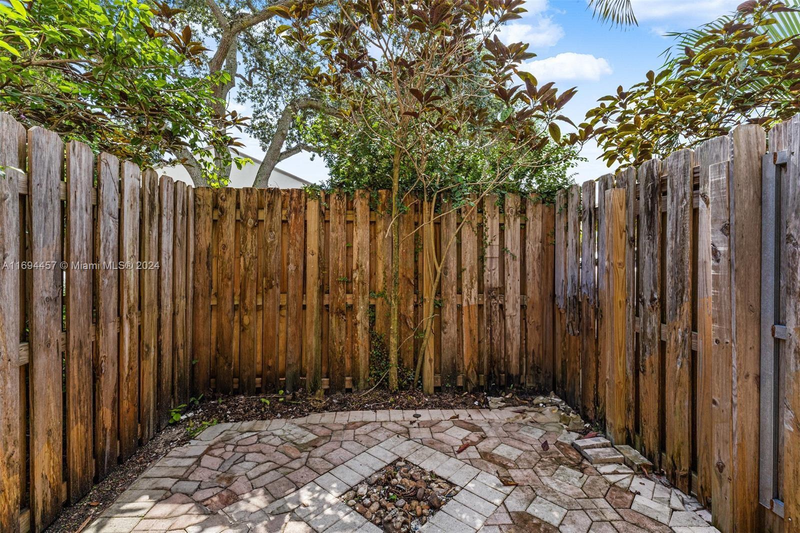 357 City View Dr, Fort Lauderdale, Florida image 25