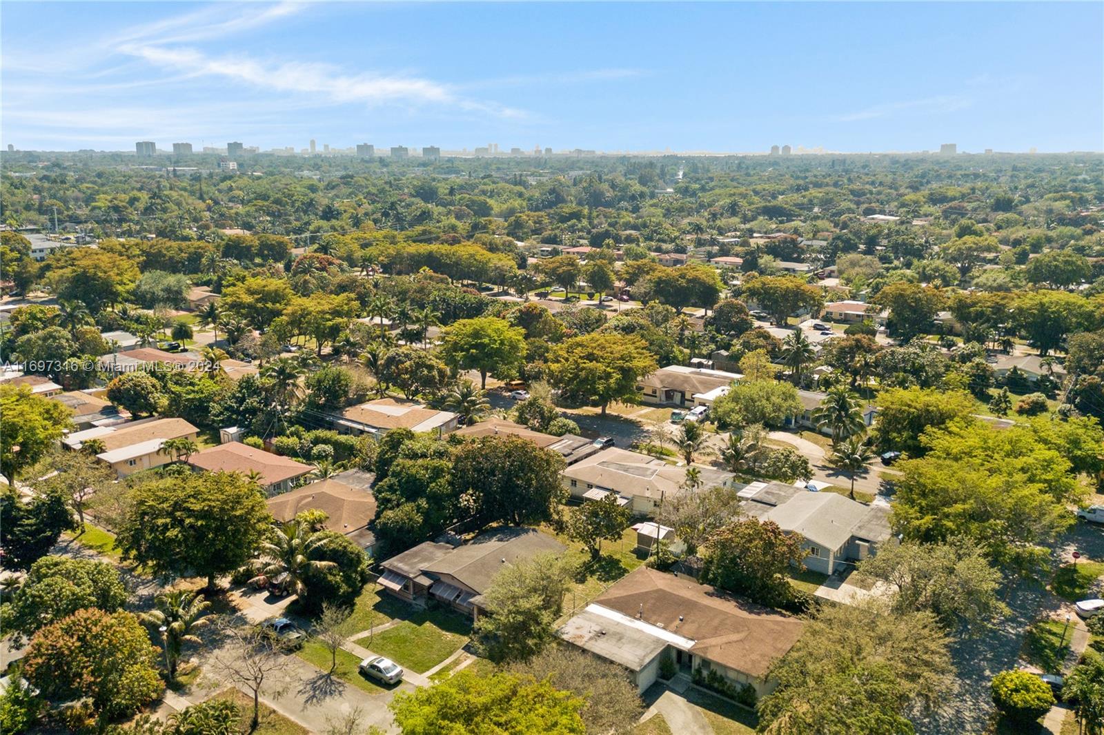 50 NE 132nd Ter, North Miami, Florida image 30