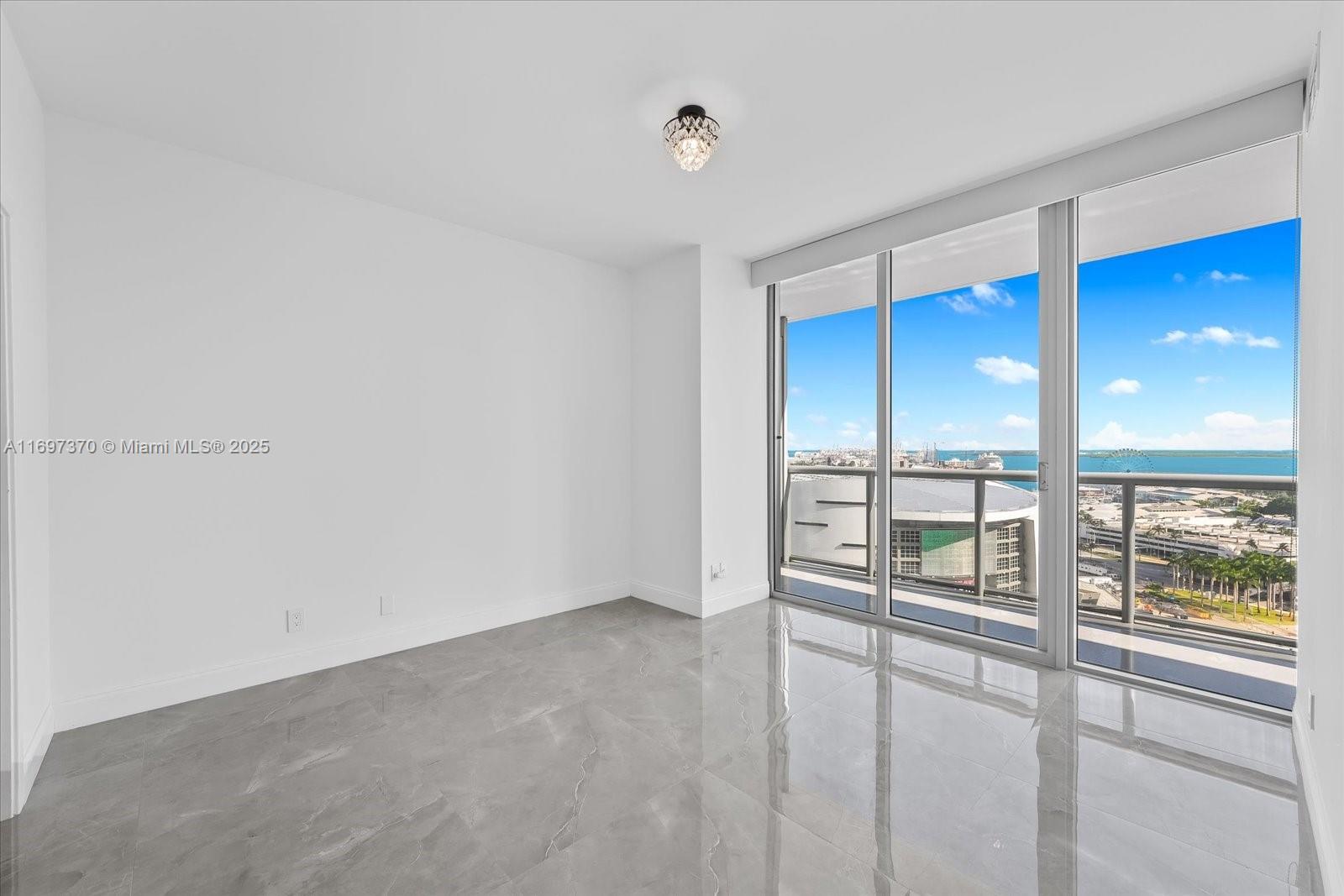 888 Biscayne Blvd #1804, Miami FL 33132
