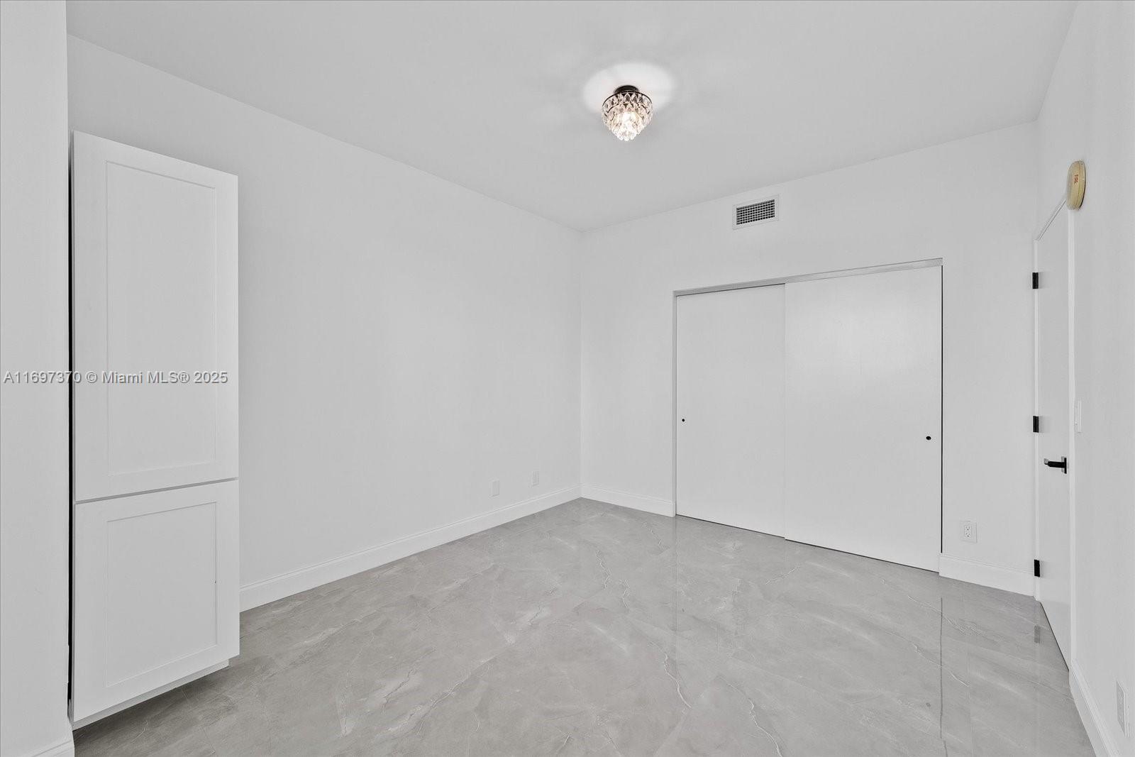 888 Biscayne Blvd #1804, Miami FL 33132