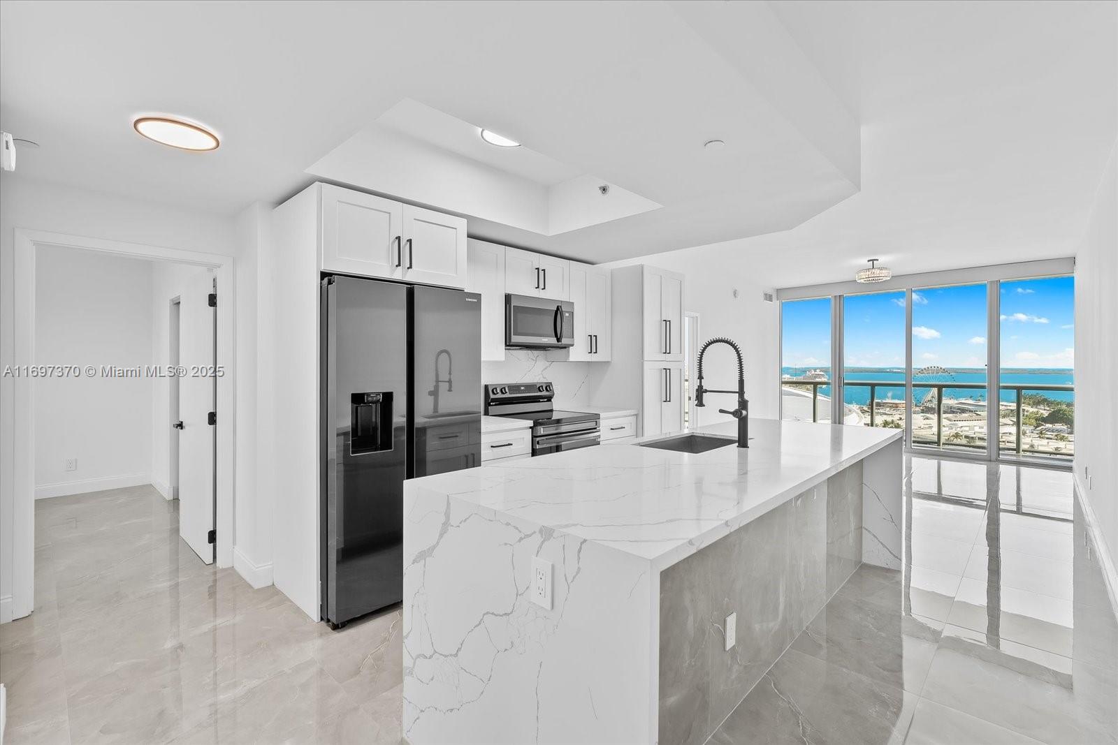 888 Biscayne Blvd #1804, Miami FL 33132