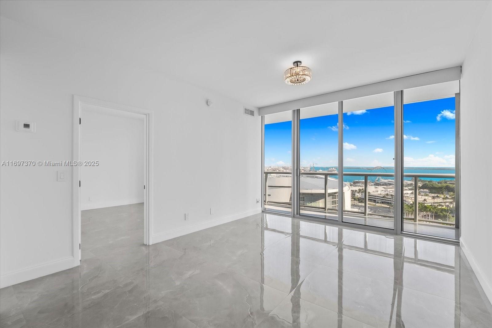 888 Biscayne Blvd #1804, Miami FL 33132