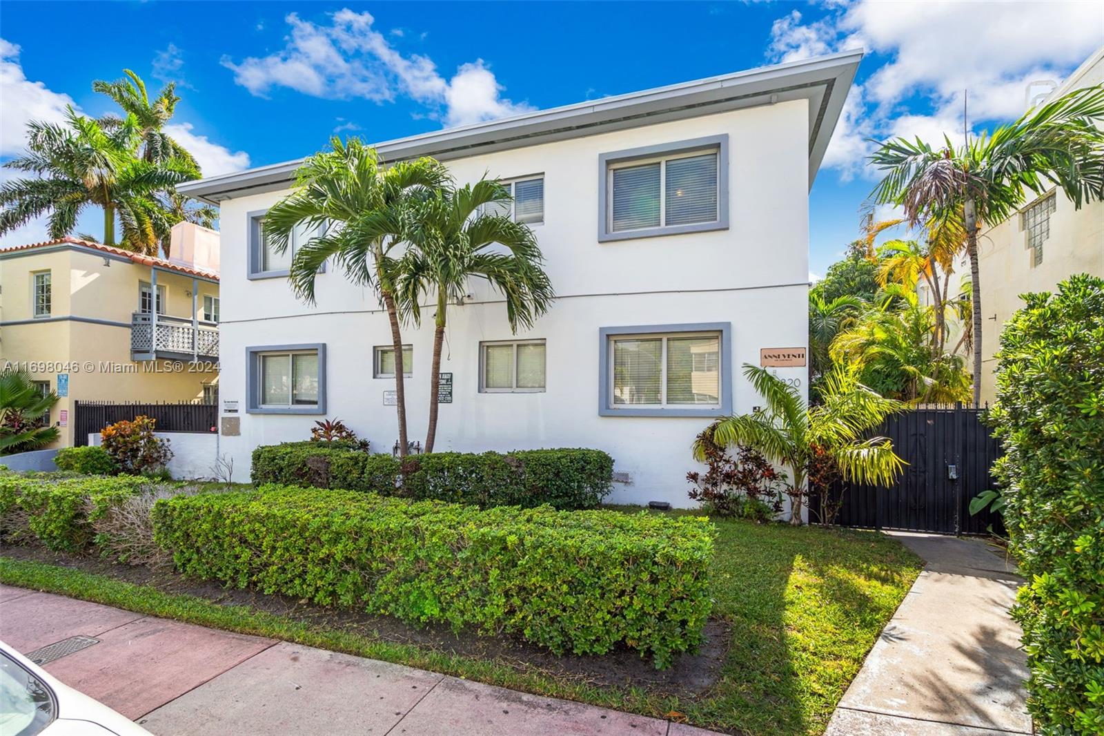 820 15th St, Miami Beach, Florida image 2