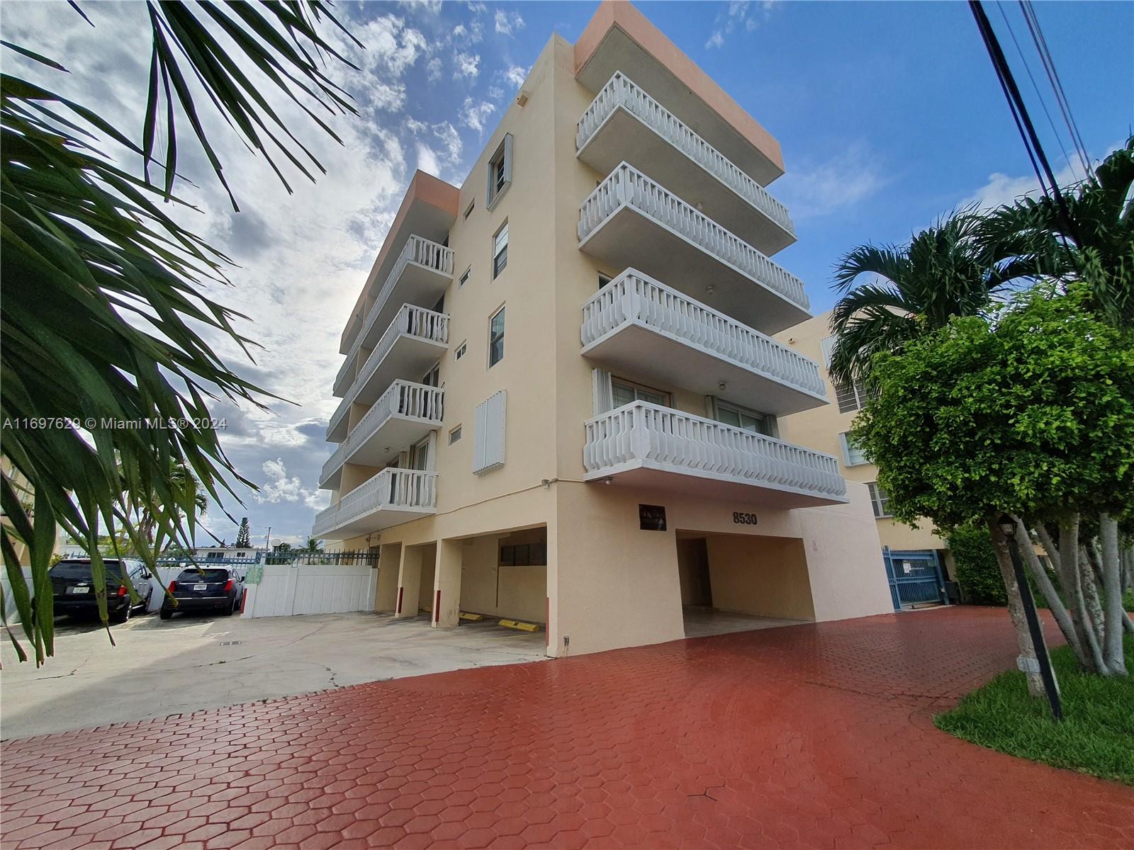 Residential, Miami Beach, Florida image 45