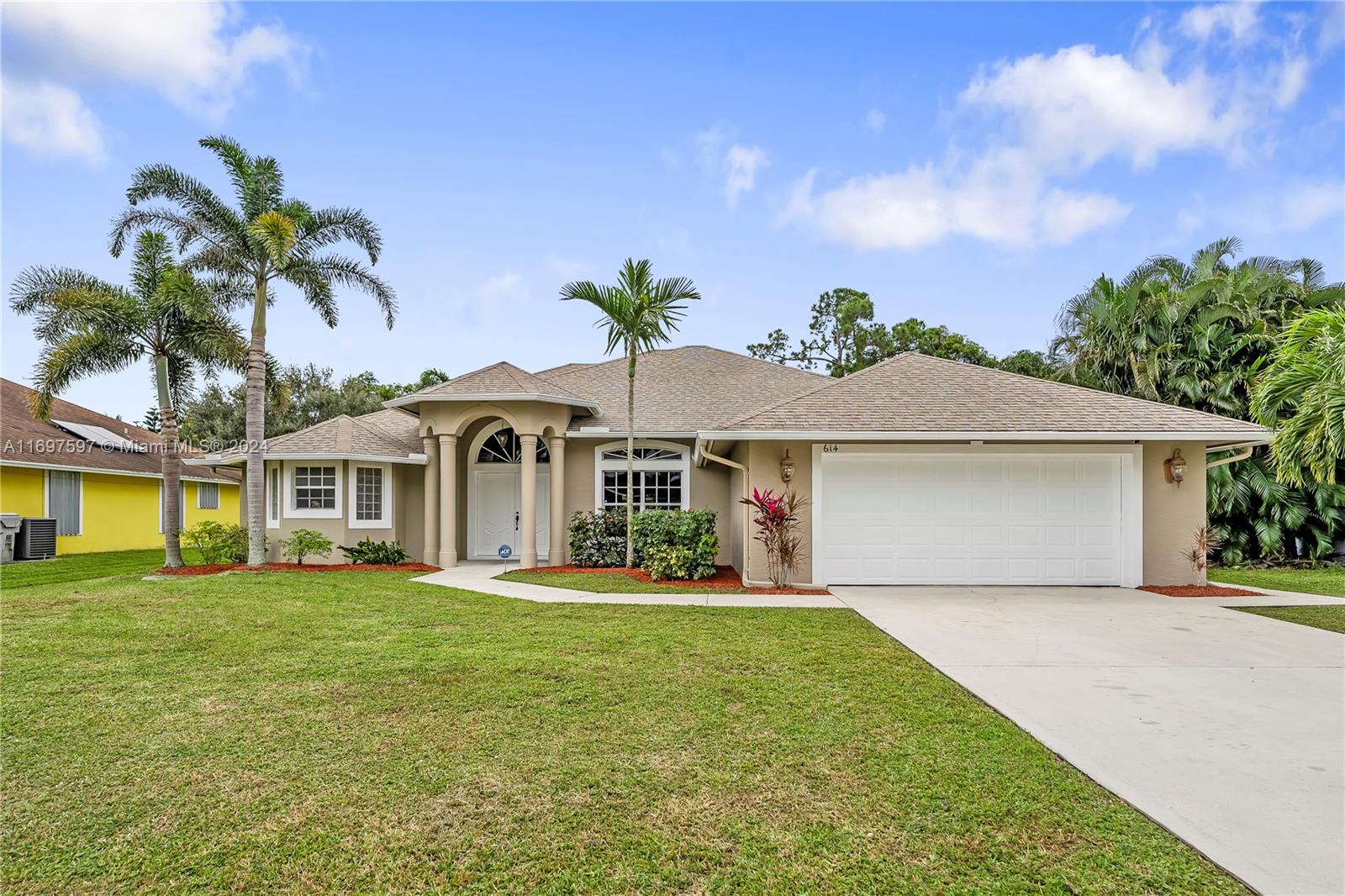 614 SW Twig Ave, Port Saint Lucie, Florida image 4