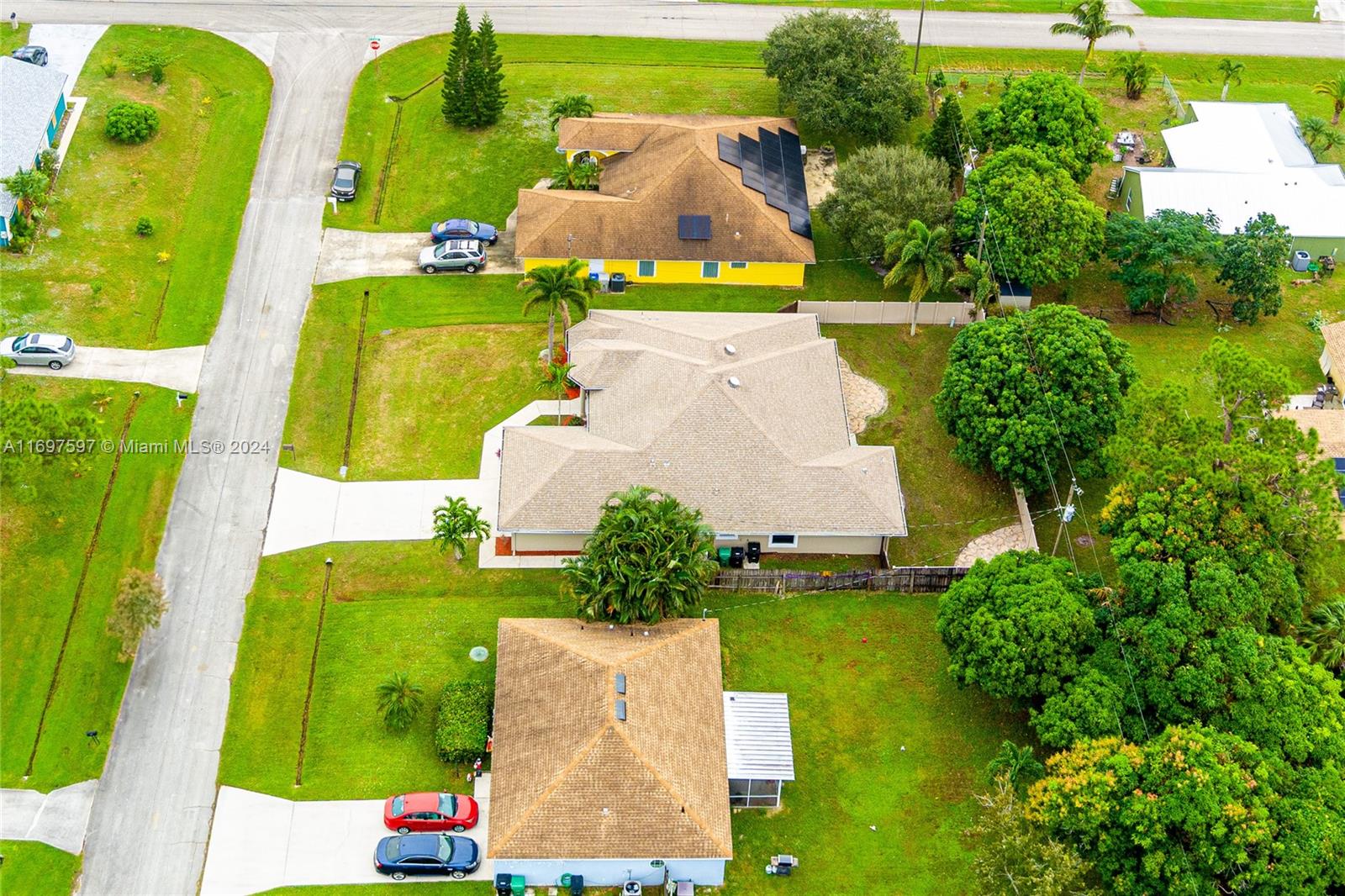 614 SW Twig Ave, Port Saint Lucie, Florida image 45