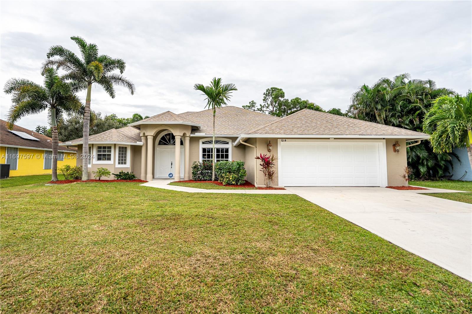 614 SW Twig Ave, Port Saint Lucie, Florida image 49