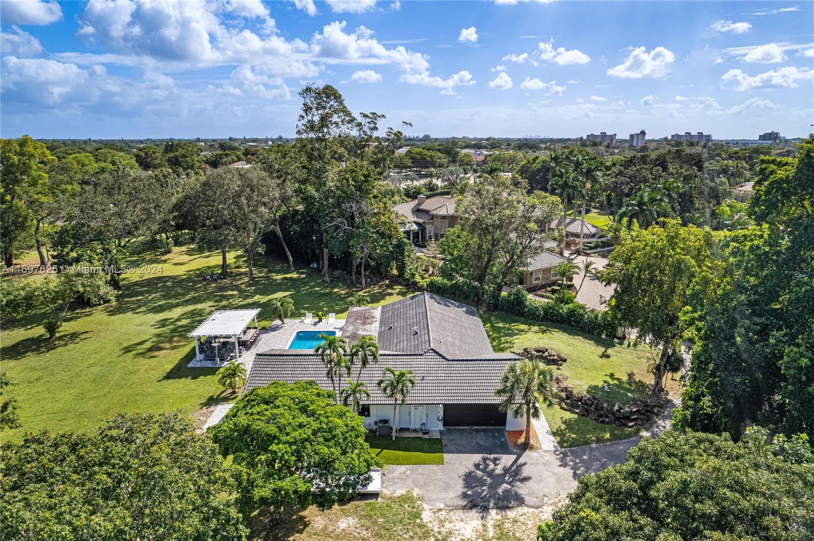 9550 NW 42nd Ct, Coral Springs, Florida image 9