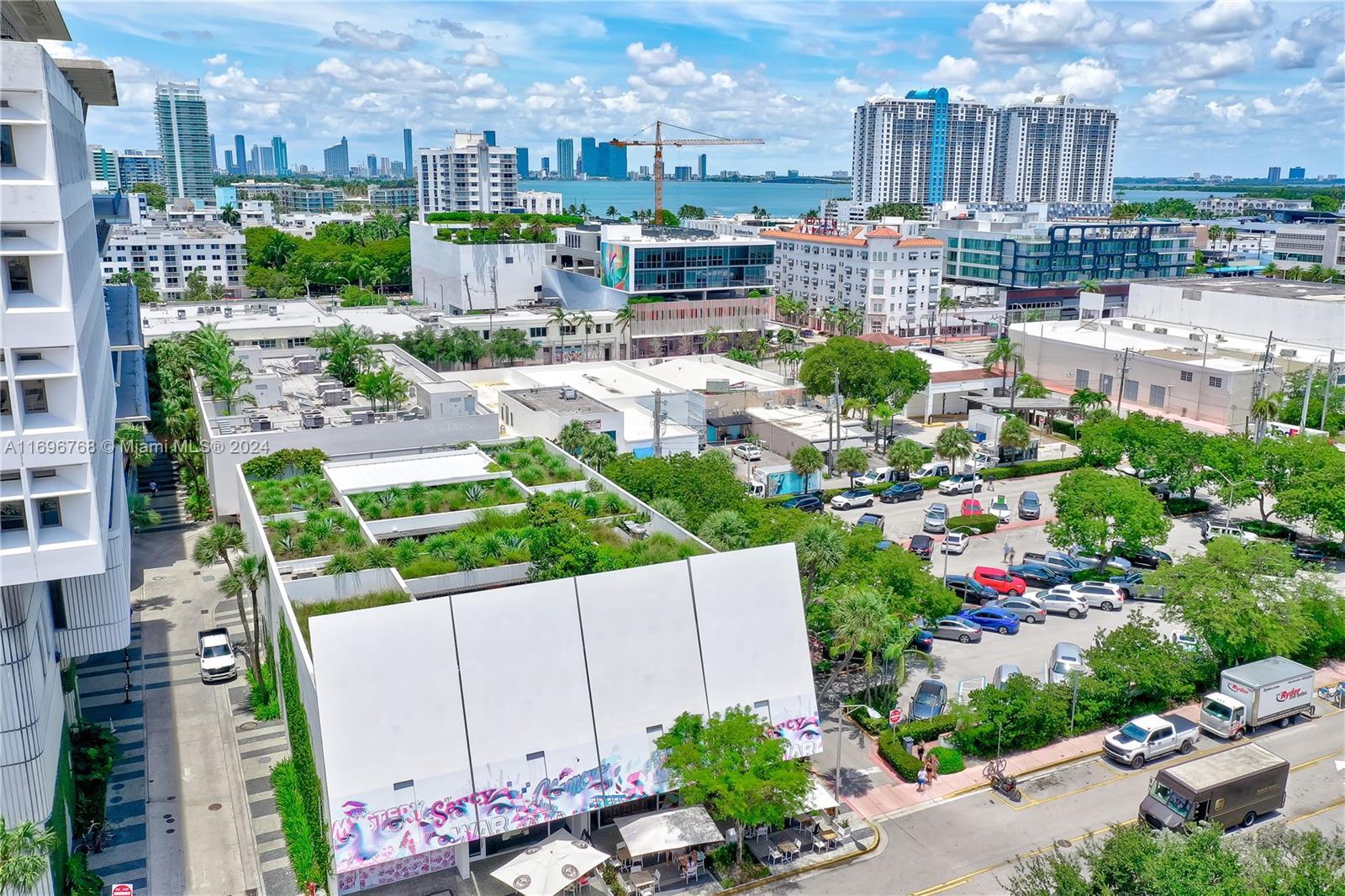 Residential, Miami Beach, Florida image 1