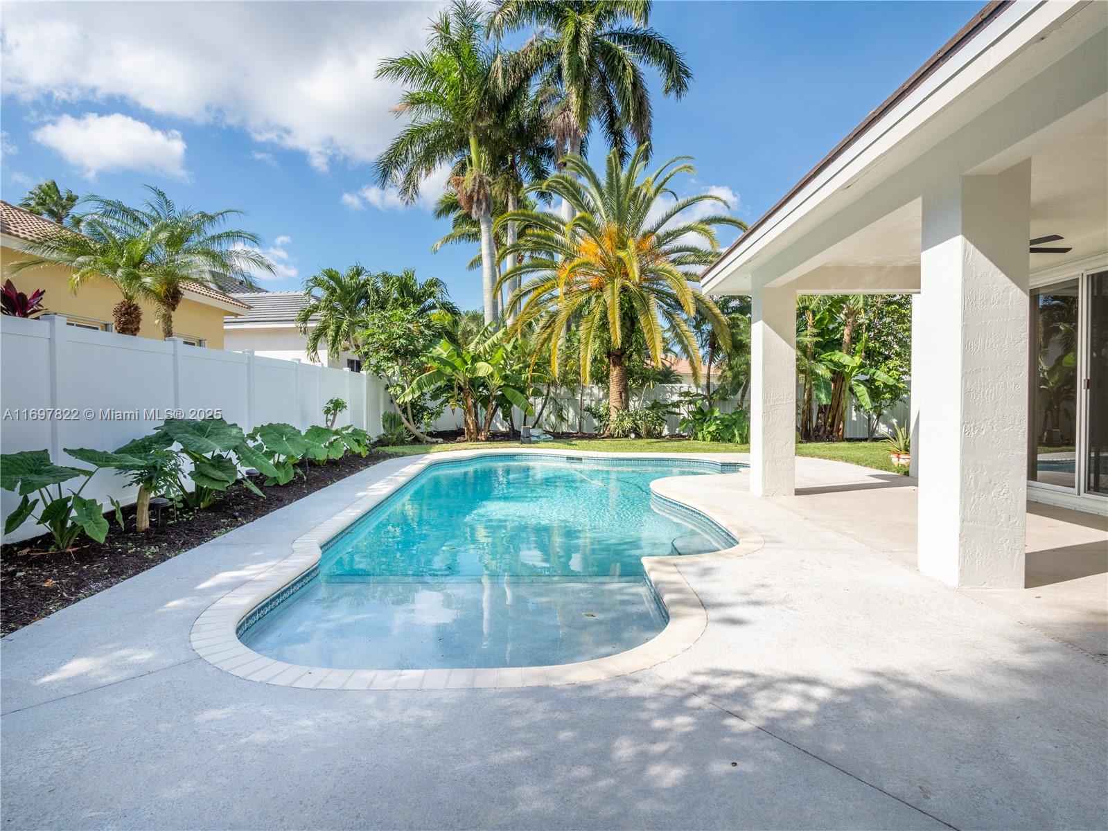 946 Greenwood Rd, Weston, Florida image 13