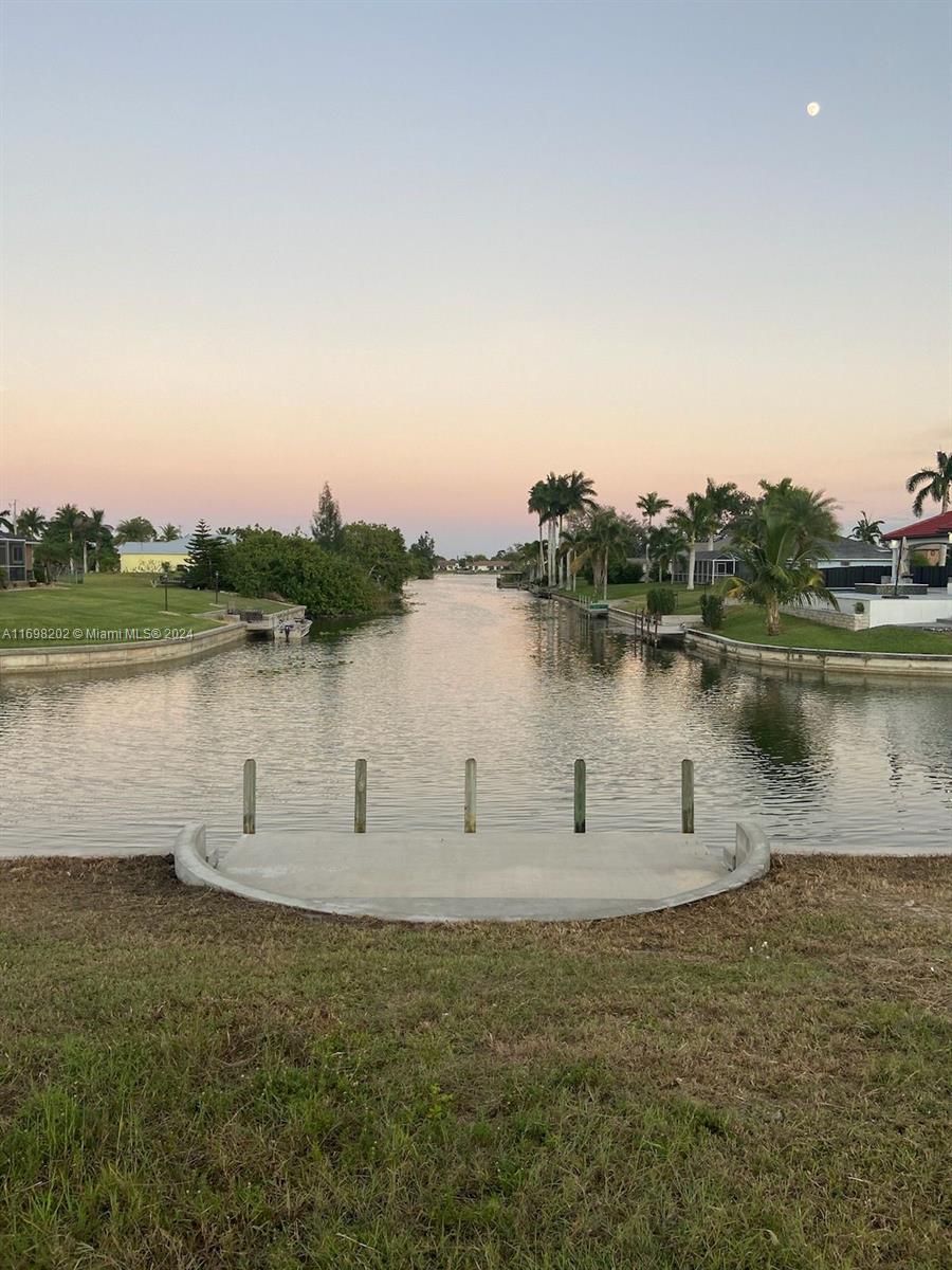 1429 Se 4th Place, Cape Coral, Florida image 1