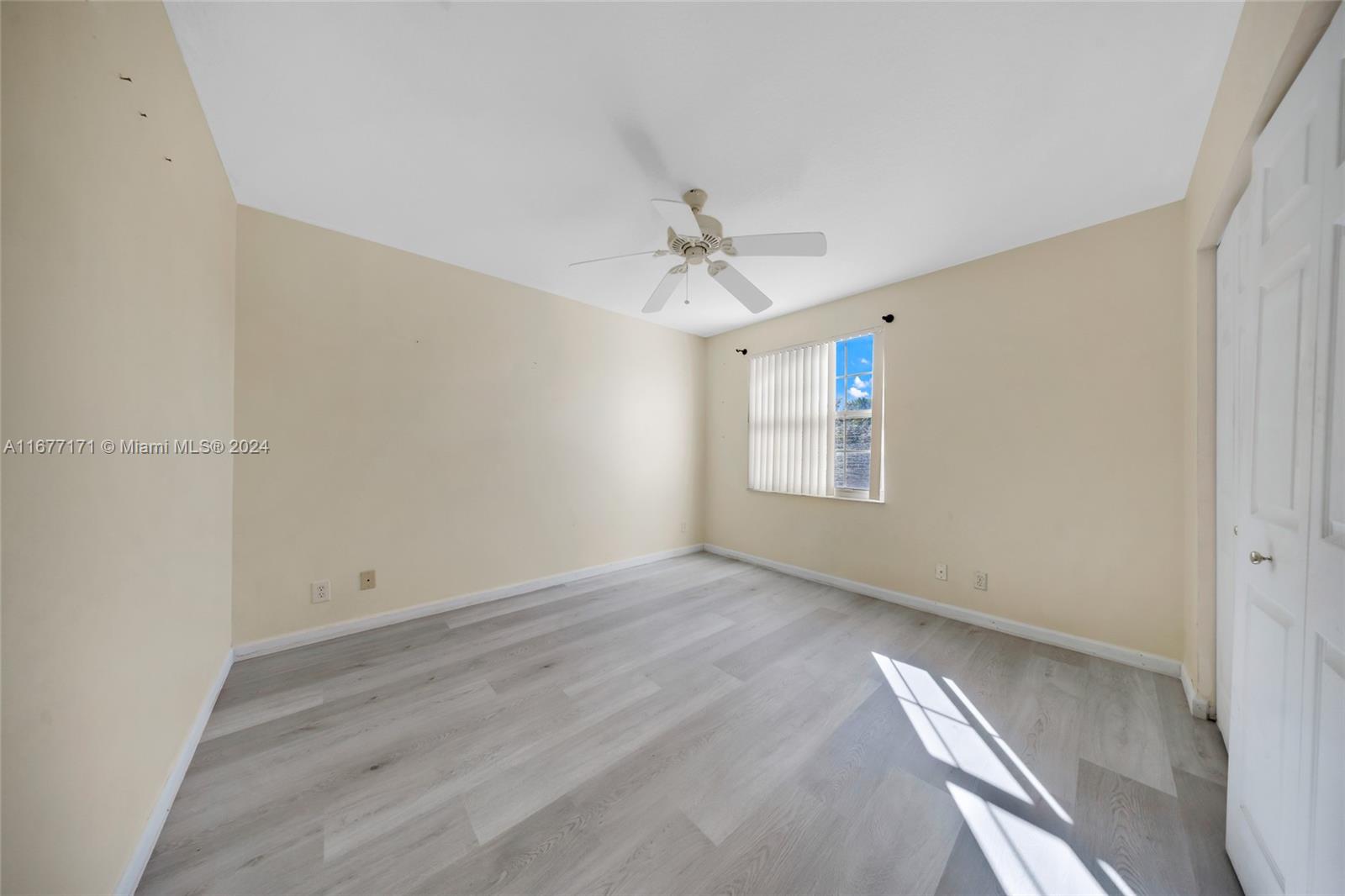 14931 SW 18th St, Miramar, Florida image 32