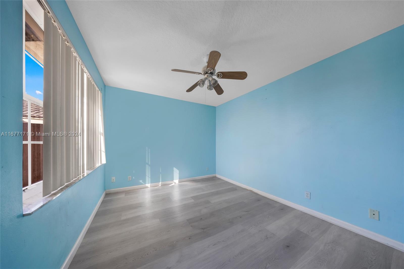 14931 SW 18th St, Miramar, Florida image 37