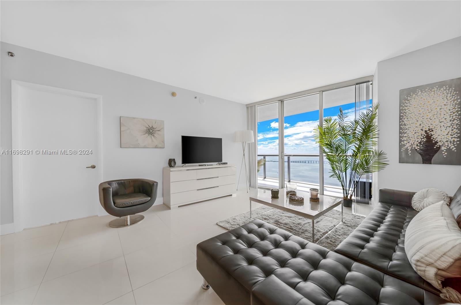 495 Brickell Ave #4909, Miami FL 33131
