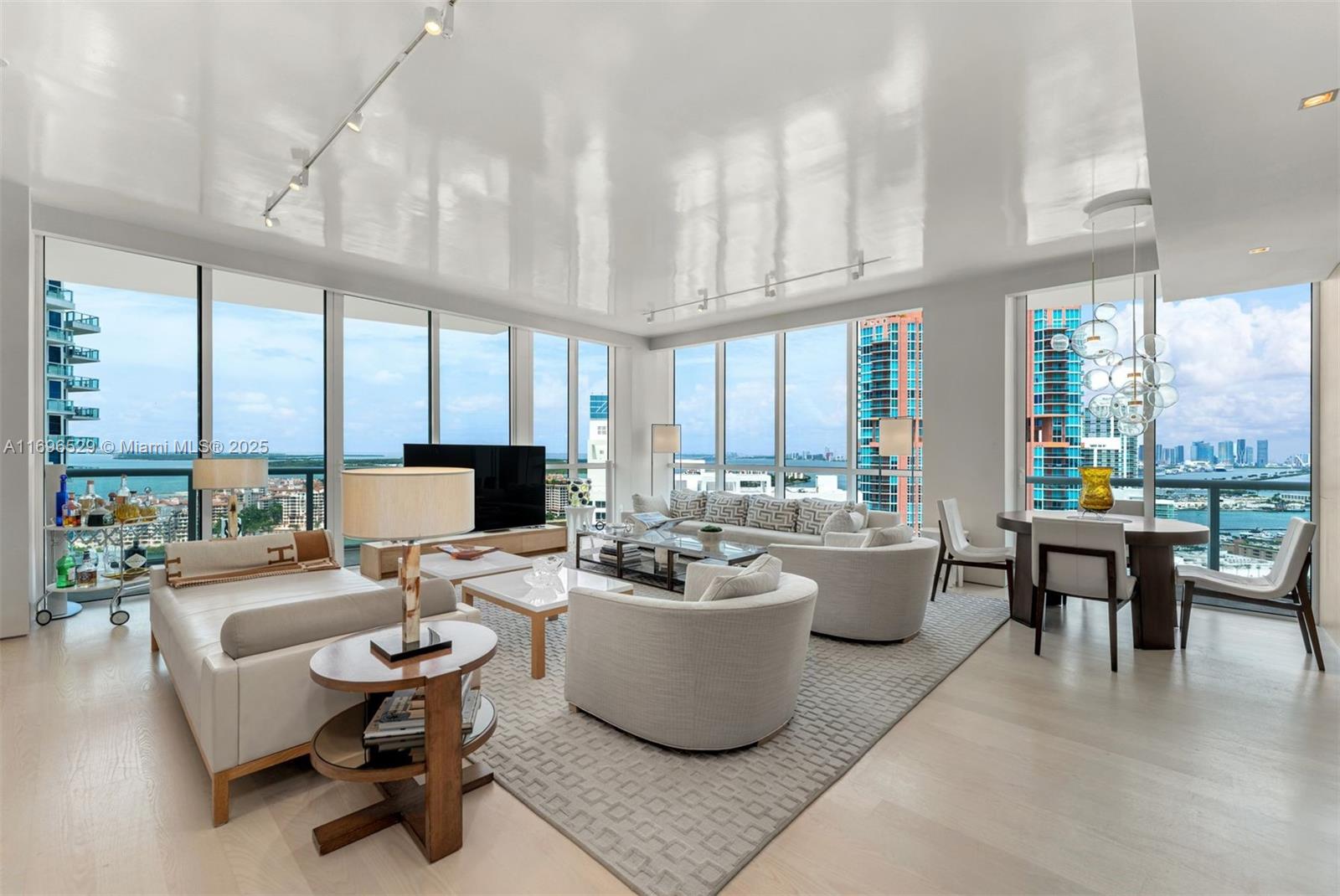 Continuum On South Beach Miami Beach, FL 33139