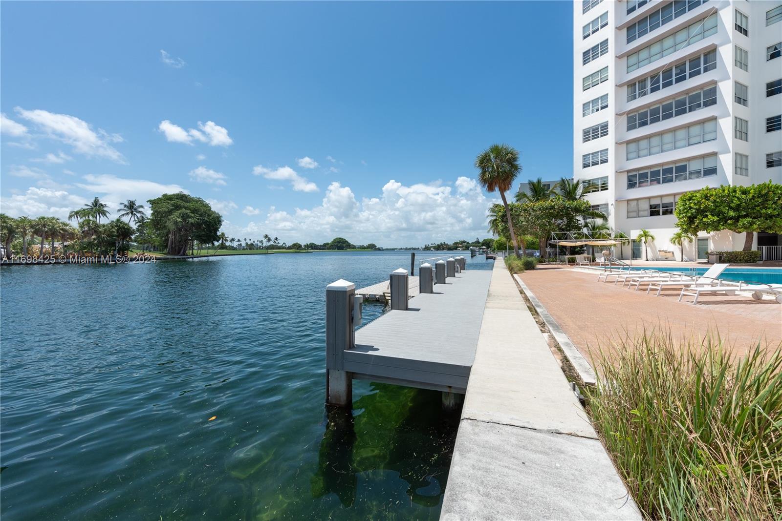 9102 W Bay Harbor Dr #5-D, Bay Harbor Islands, Florida image 23