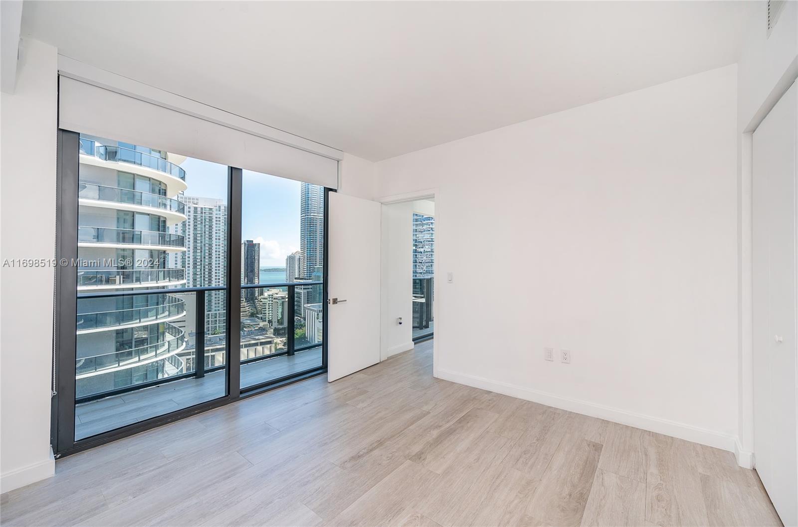 55 SW 9th St #2303, Miami FL 33130