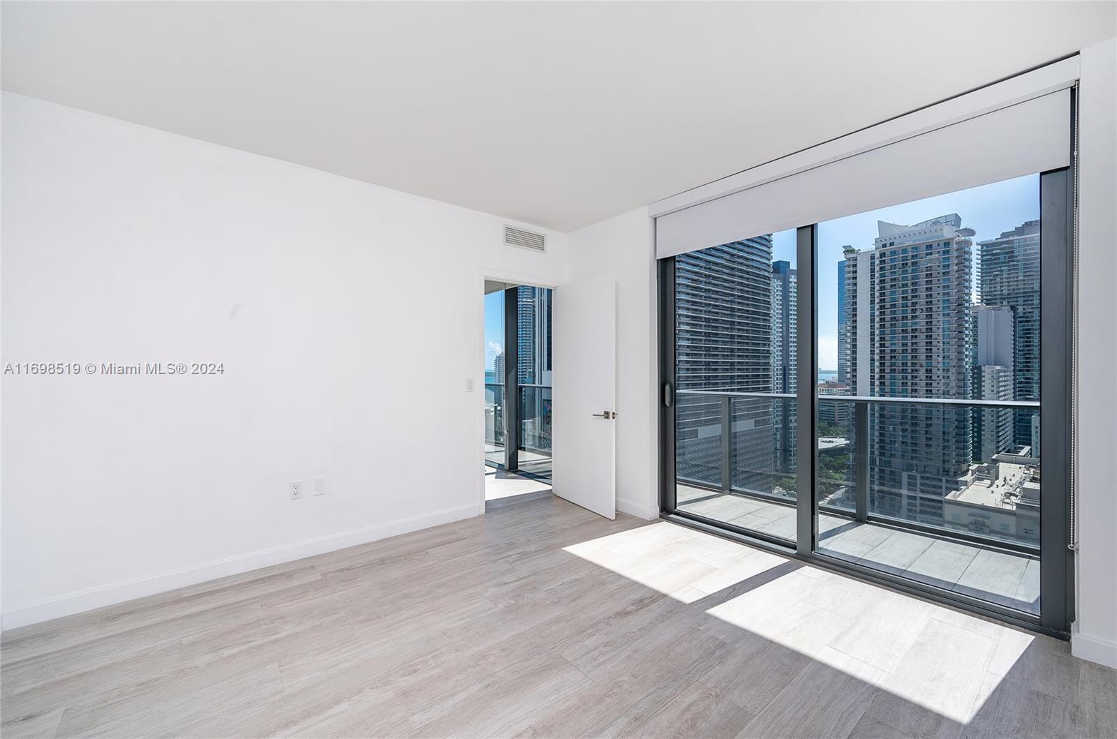 55 SW 9th St #2303, Miami FL 33130