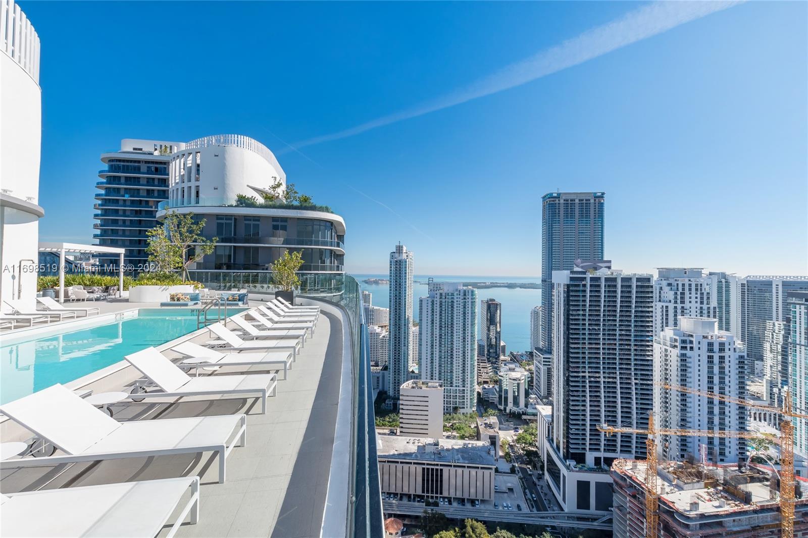 55 SW 9th St #2303, Miami FL 33130