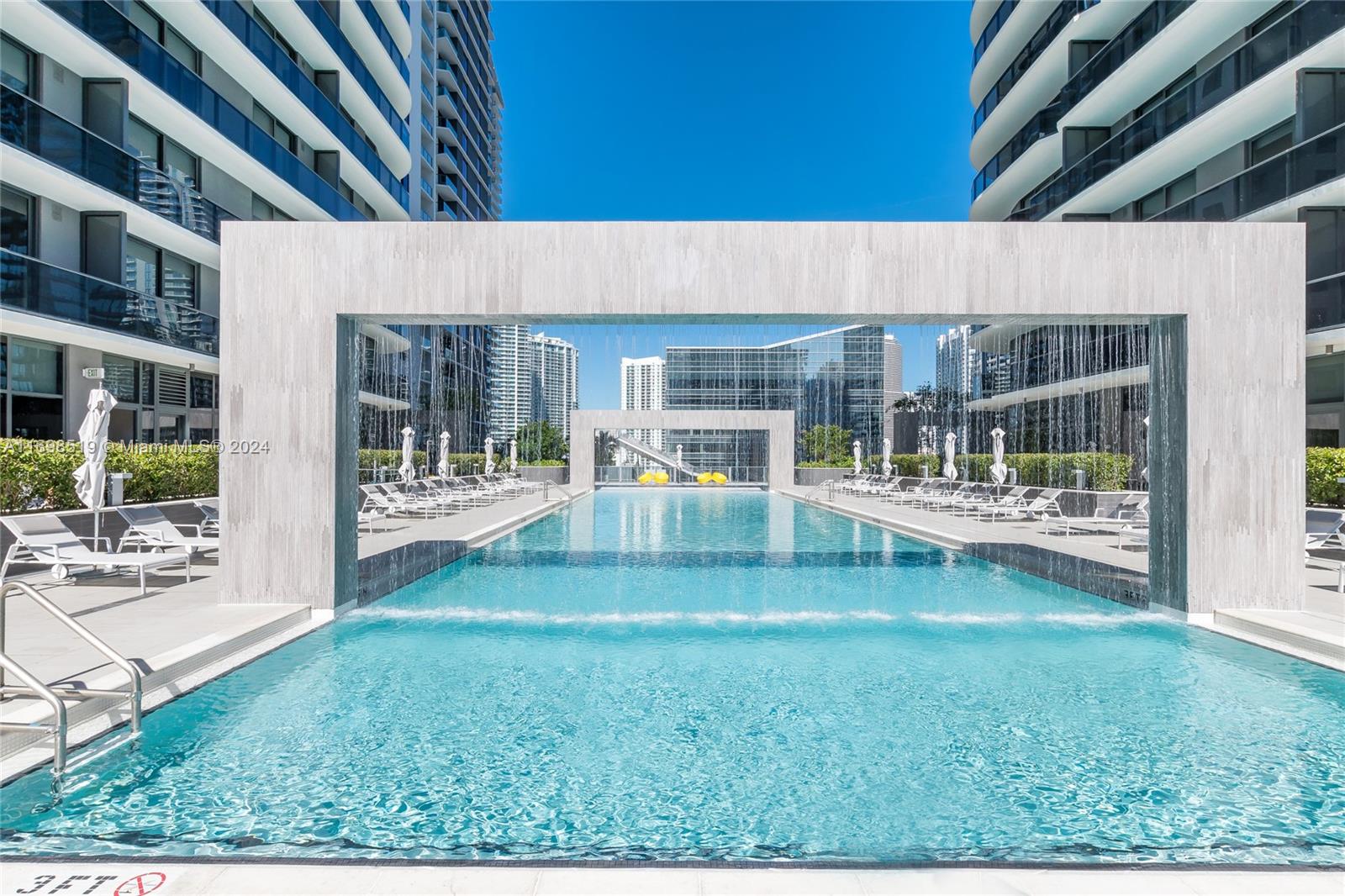 55 SW 9th St #2303, Miami FL 33130