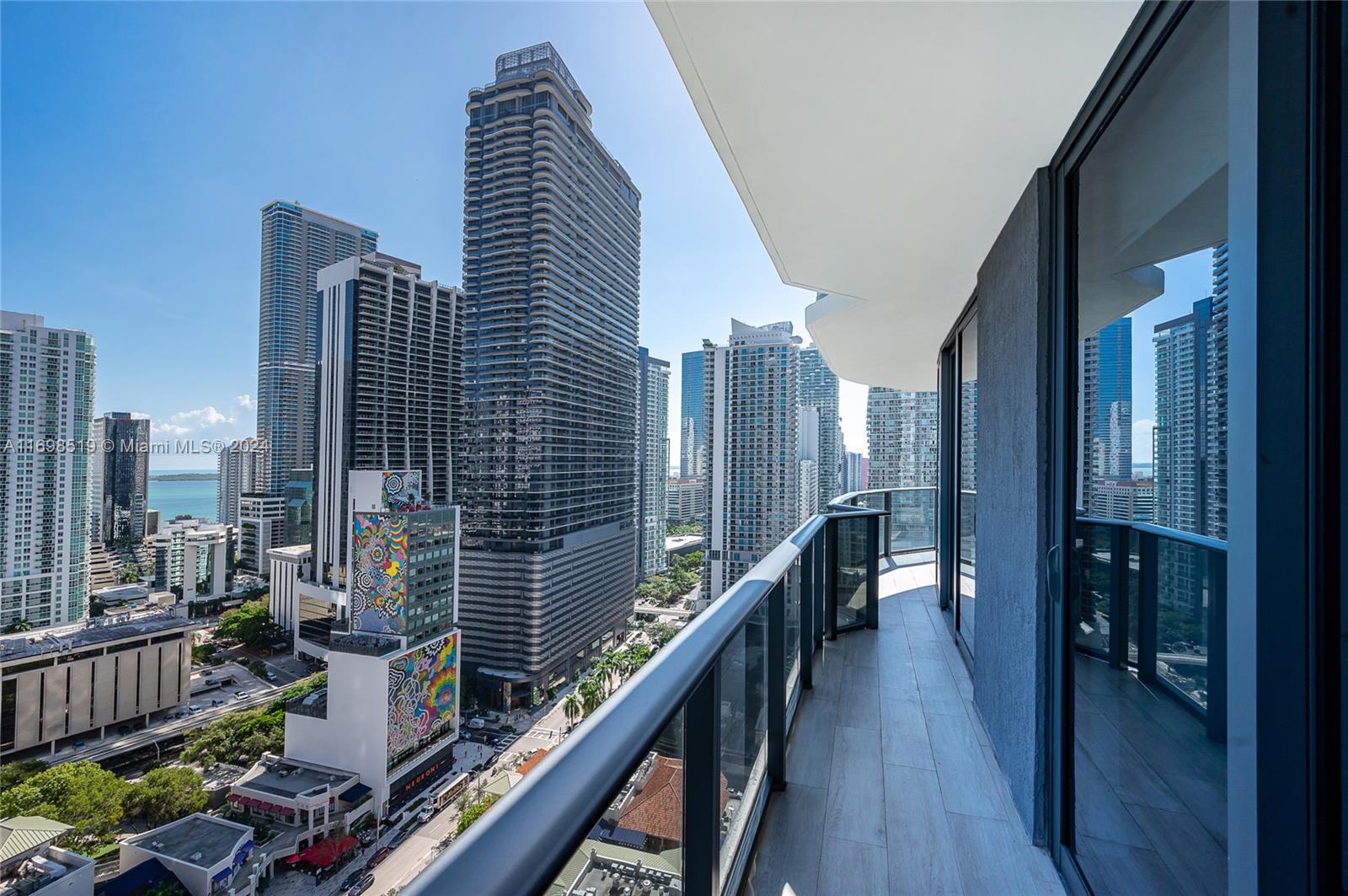 55 SW 9th St #2303, Miami FL 33130