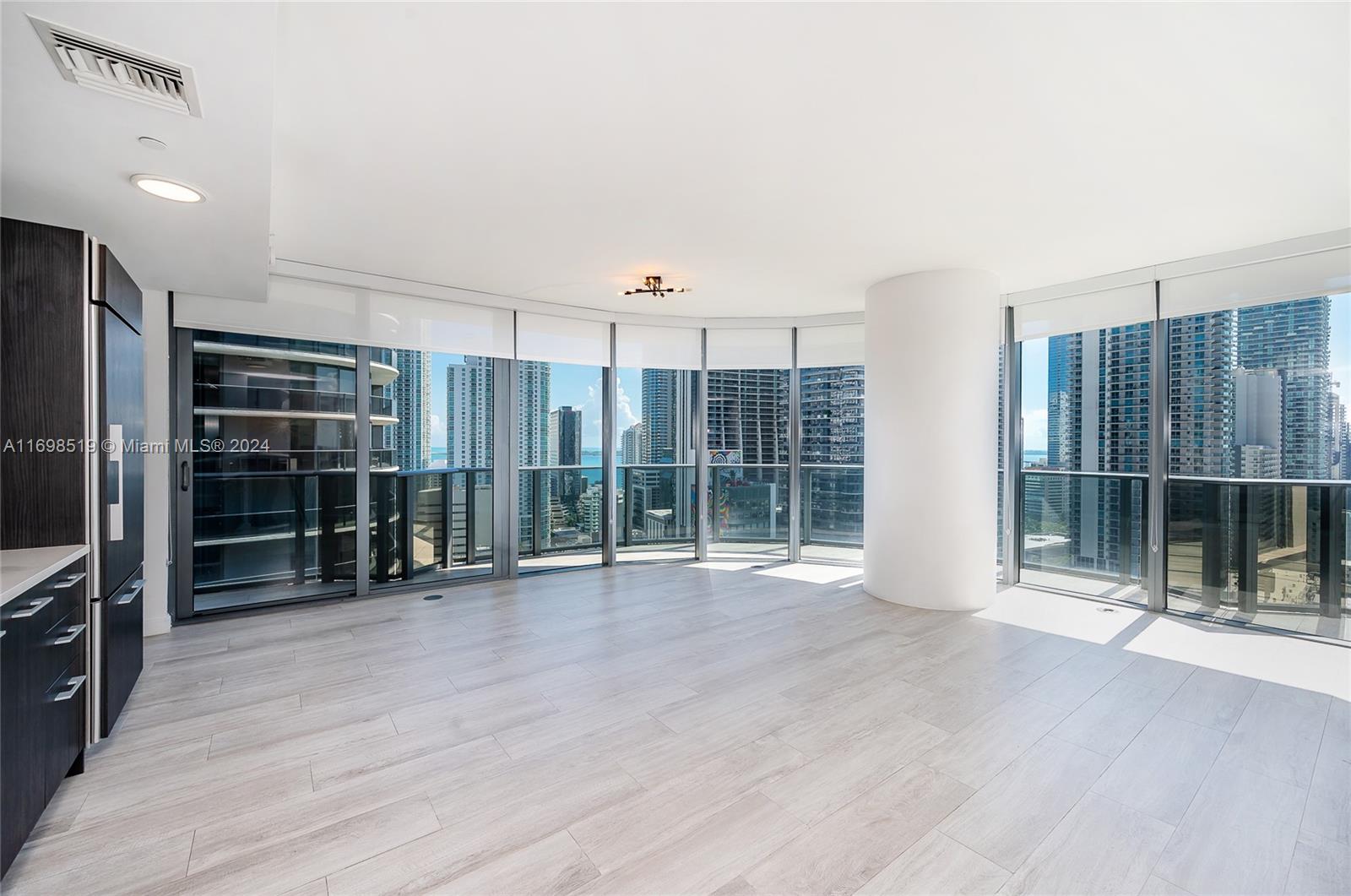 55 SW 9th St #2303, Miami FL 33130