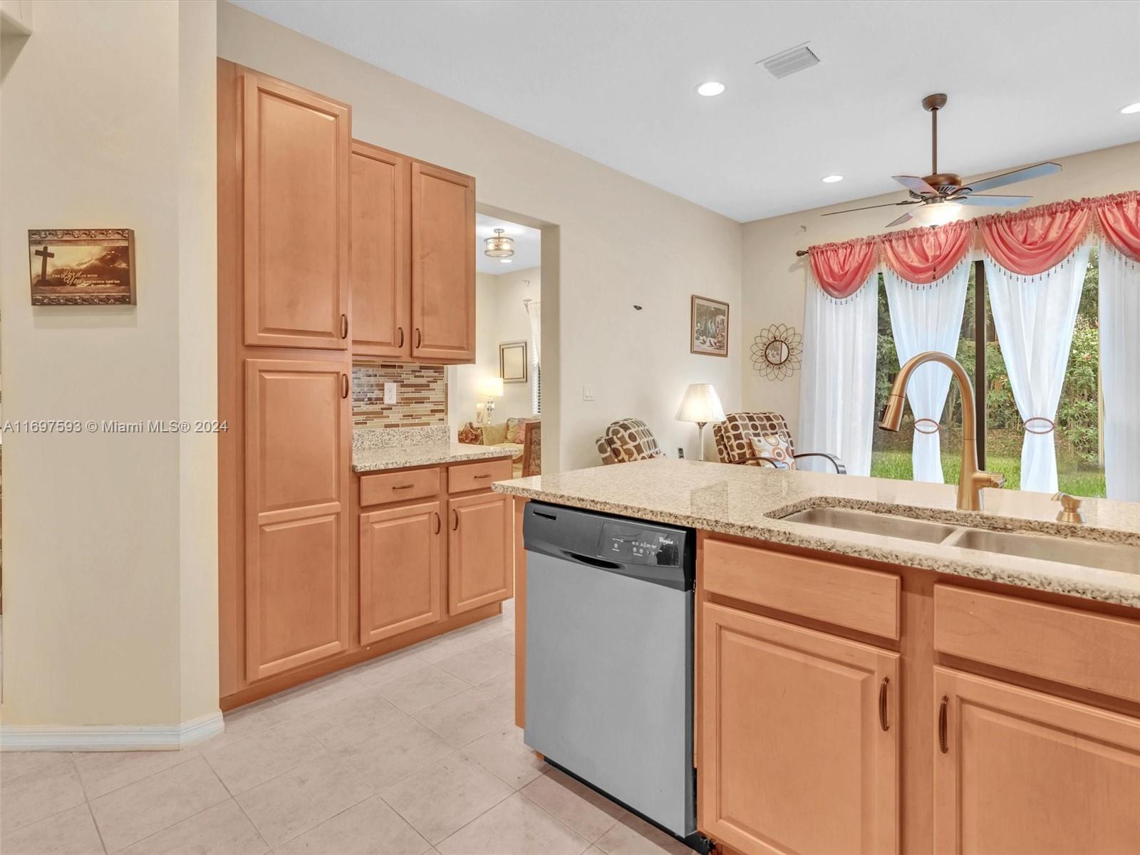 9196 SW 39th St, Miramar, Florida image 22