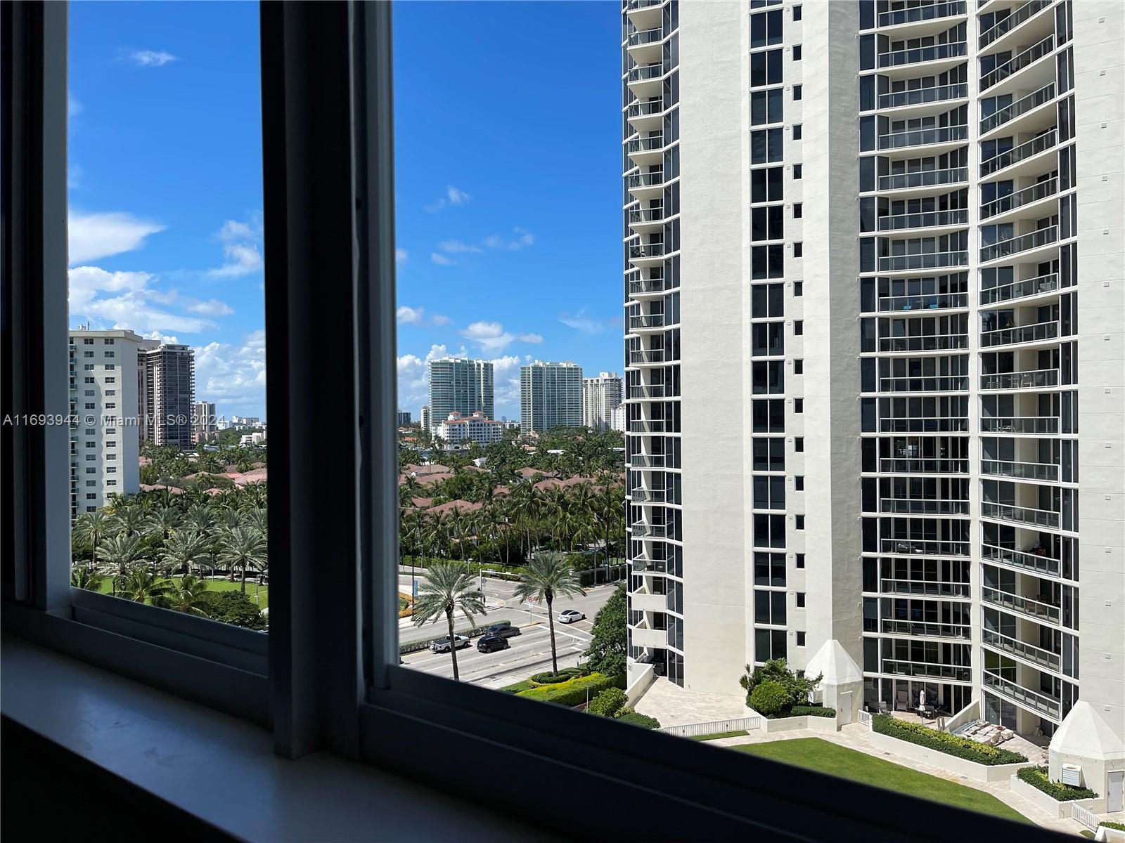 19201 Collins Ave #819, Sunny Isles Beach, Florida image 18