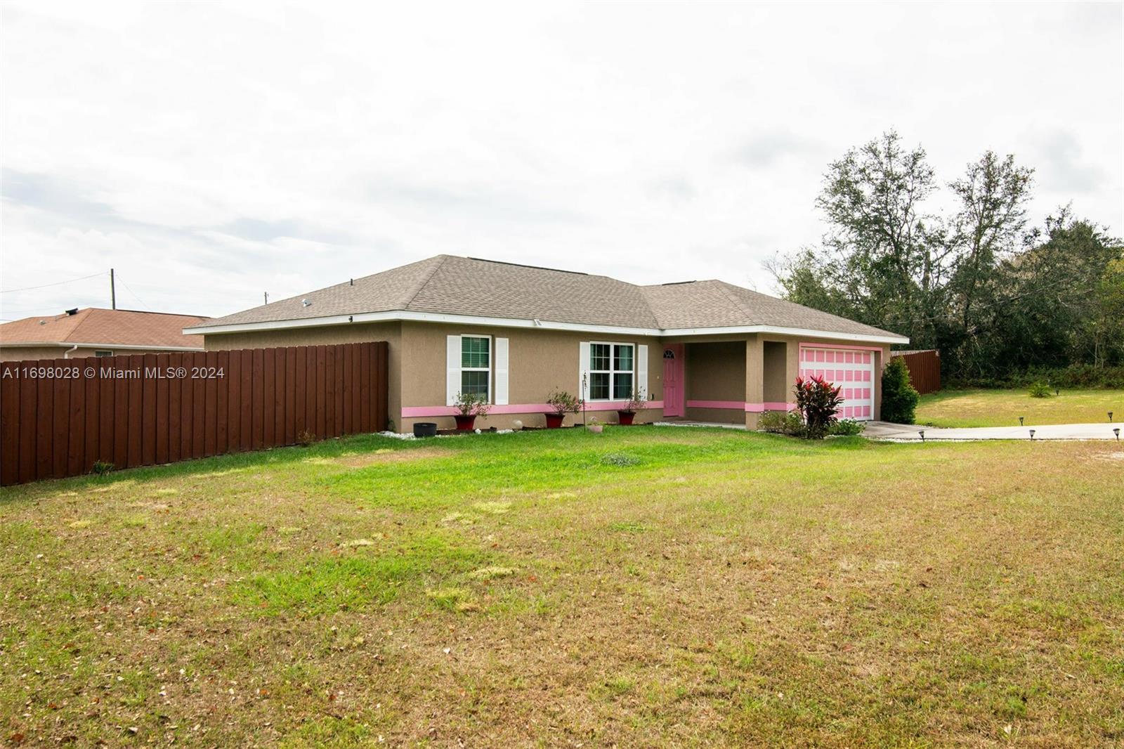 176 Juniper Loop Cir, Ocala, Florida image 1