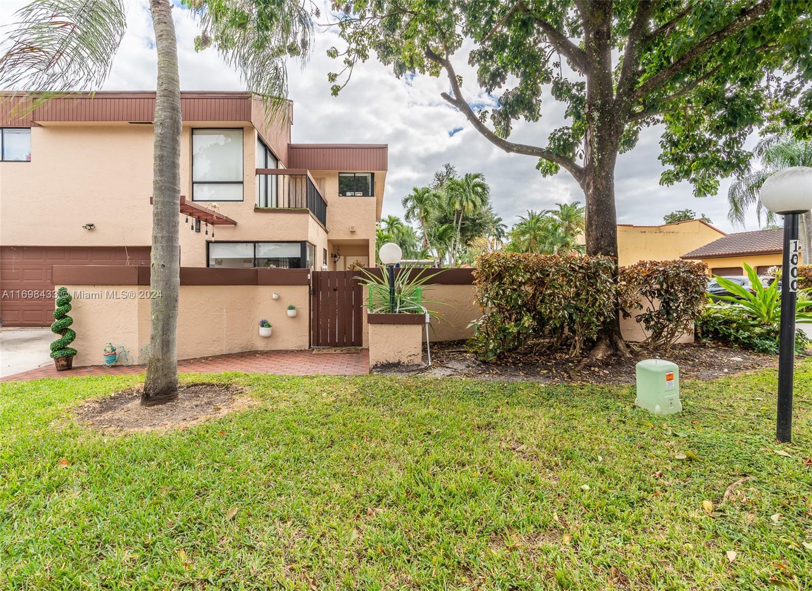 1000 NE 204 #D, Miami, Florida image 39