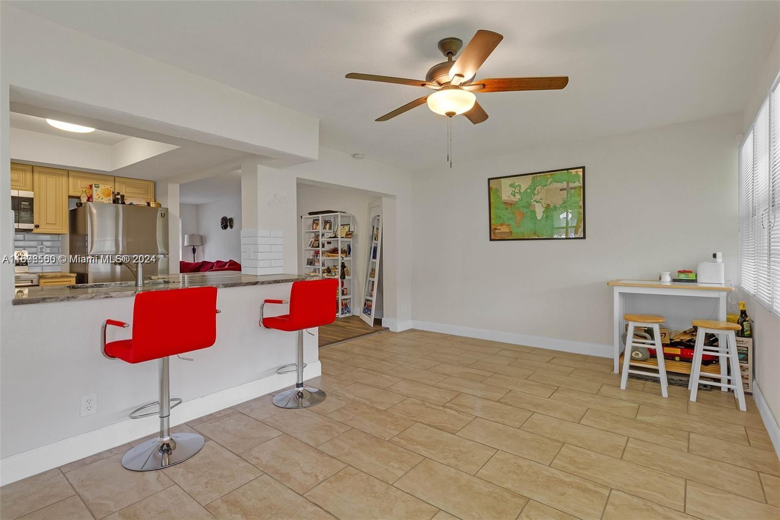 4710 NW 49th Pl, Tamarac, Florida image 9