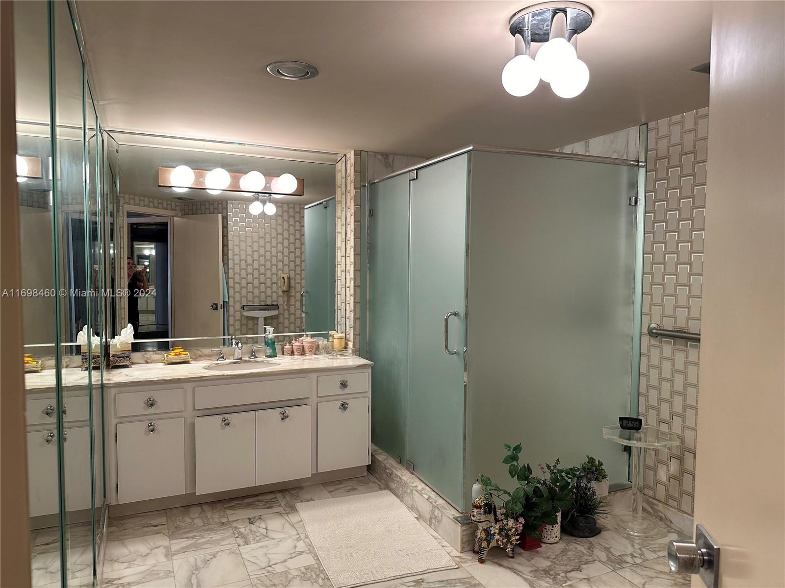 10155 Collins Ave #1701, Bal Harbour FL 33154