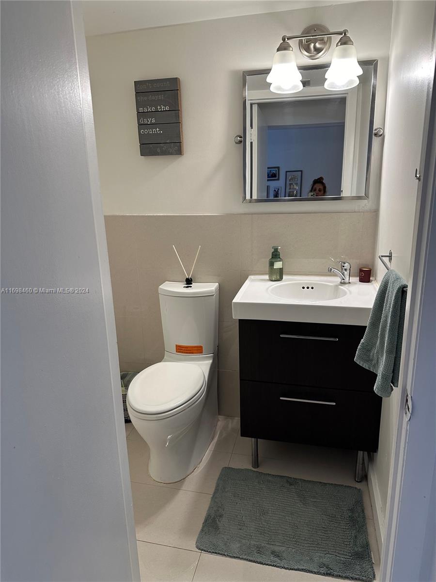 10155 Collins Ave #1701, Bal Harbour FL 33154