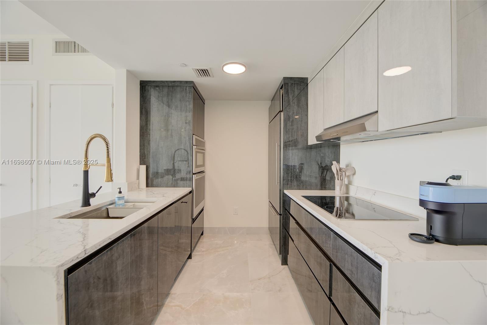450 Alton Rd #2008, Miami Beach FL 33139