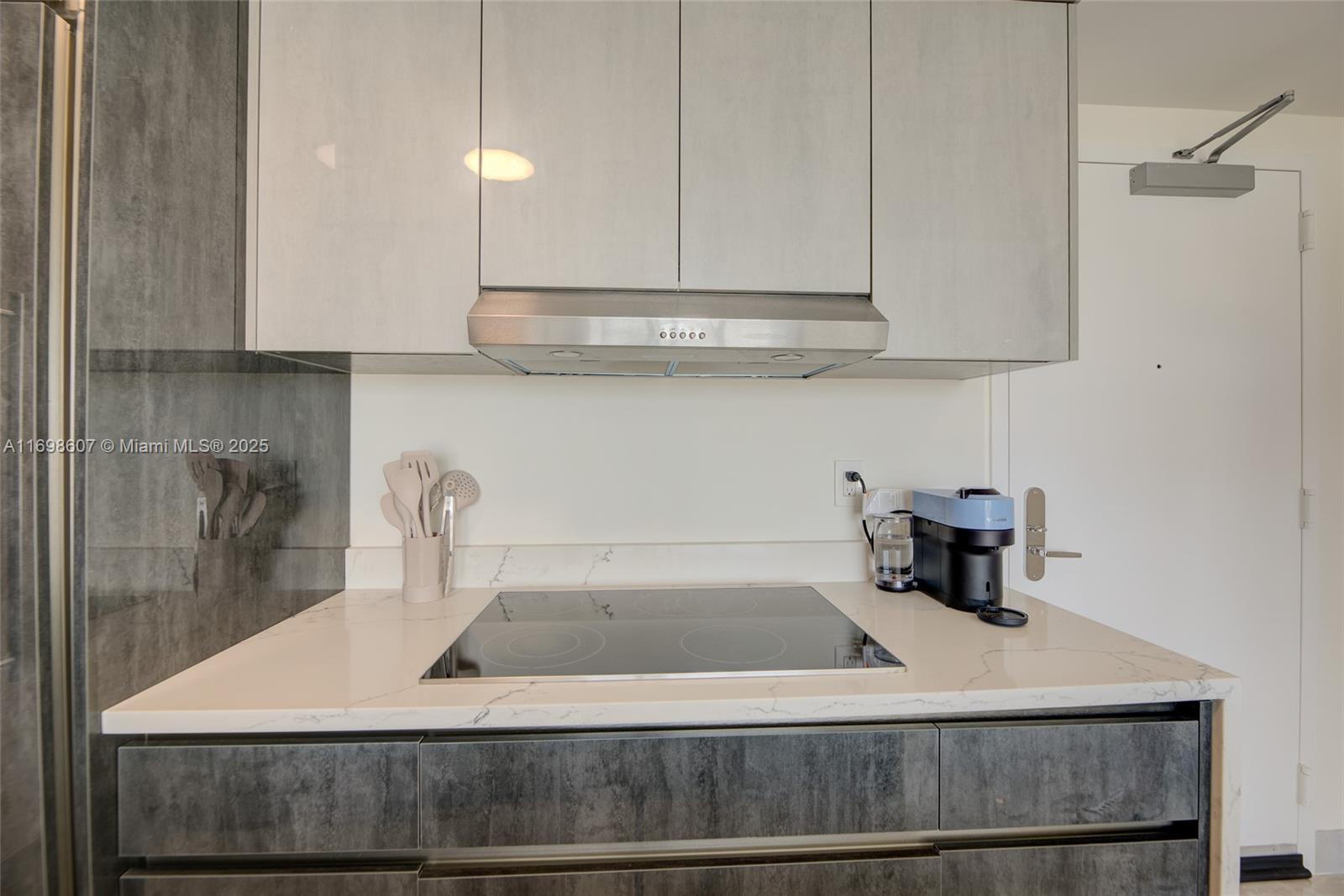 450 Alton Rd #2008, Miami Beach FL 33139