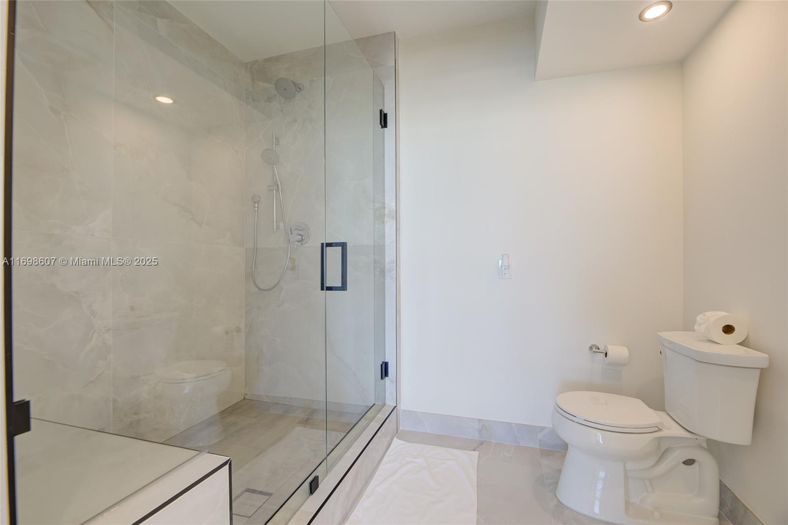 450 Alton Rd #2008, Miami Beach FL 33139