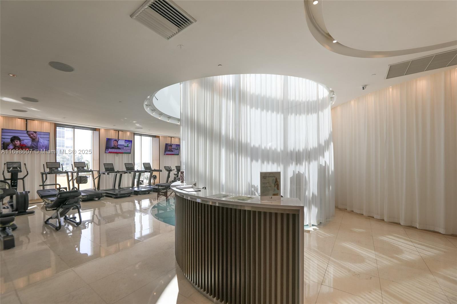 450 Alton Rd #2008, Miami Beach FL 33139
