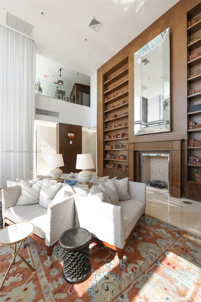 450 Alton Rd #2008, Miami Beach FL 33139