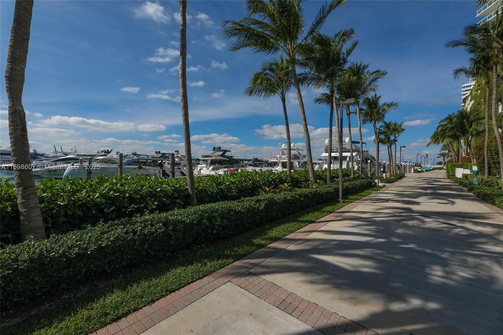 450 Alton Rd #2008, Miami Beach FL 33139