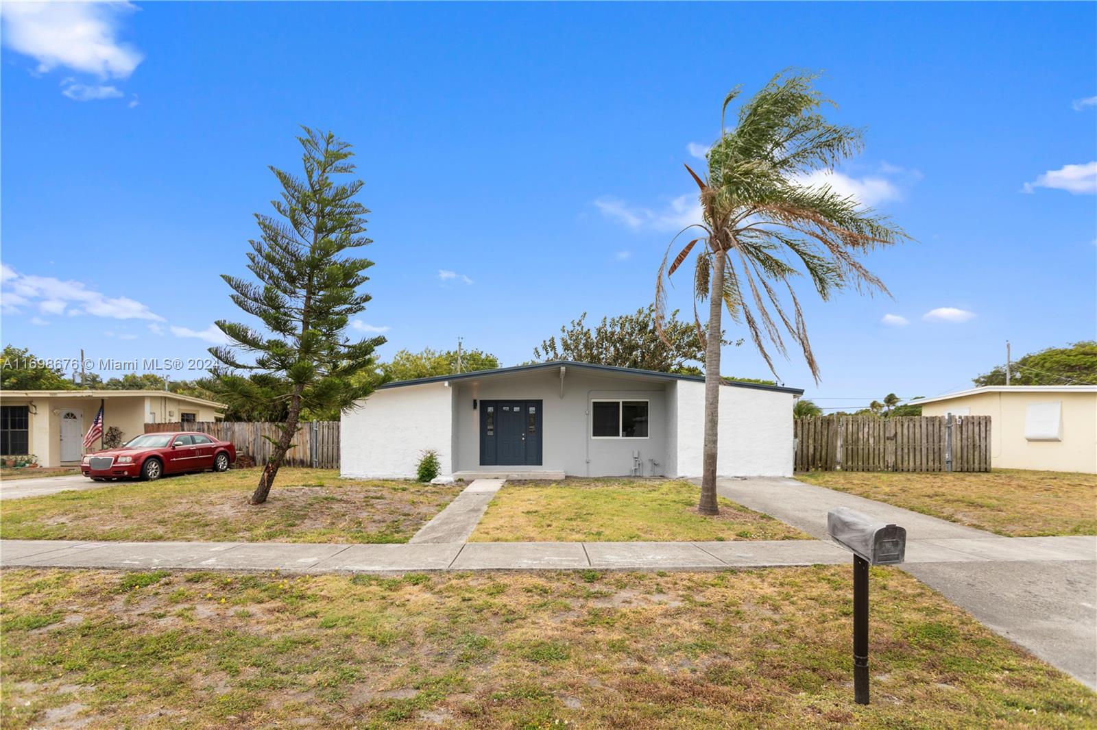 1560 NE 42nd Ct, Pompano Beach, Florida image 8