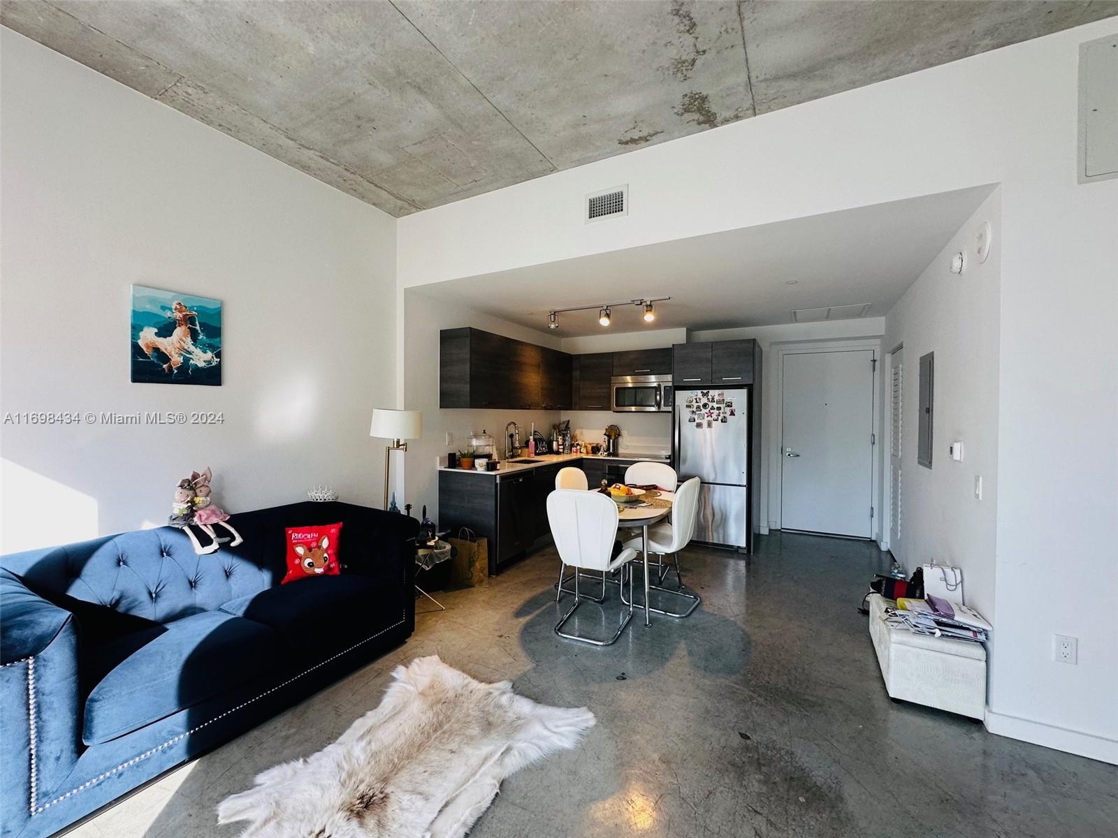 Listing Photo 7