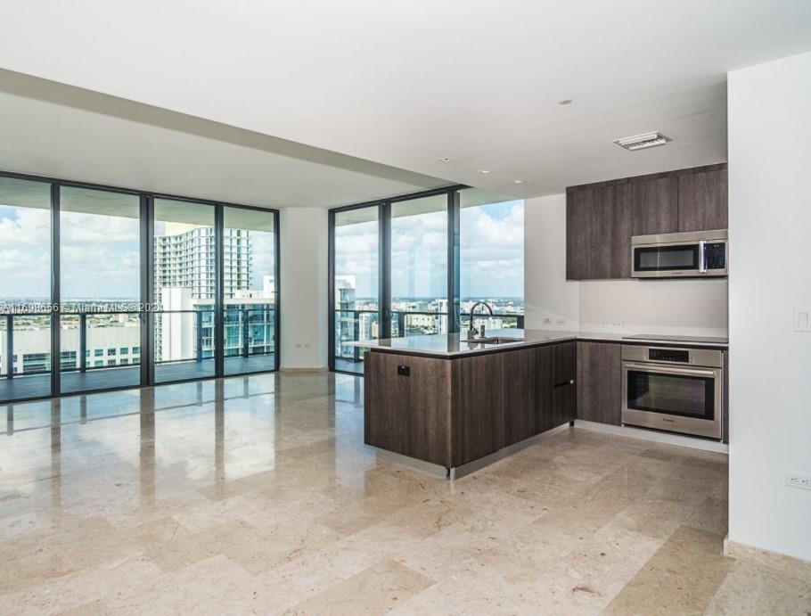 88 SW 7th St #3012, Miami, Florida image 5