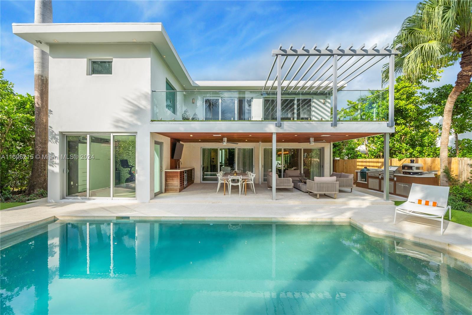 110 Venetian Way, Miami Beach, Florida image 21