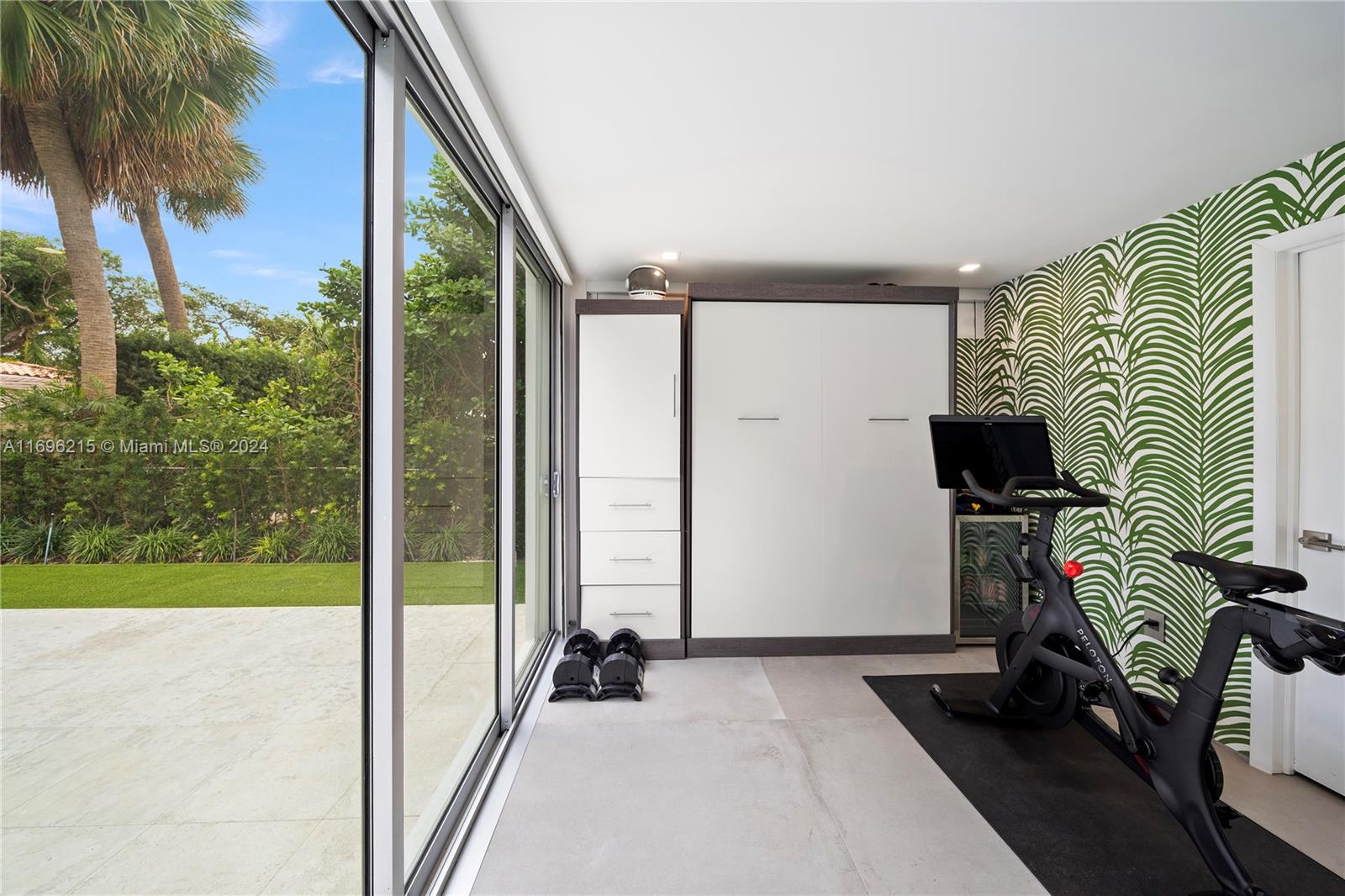 110 Venetian Way, Miami Beach, Florida image 23