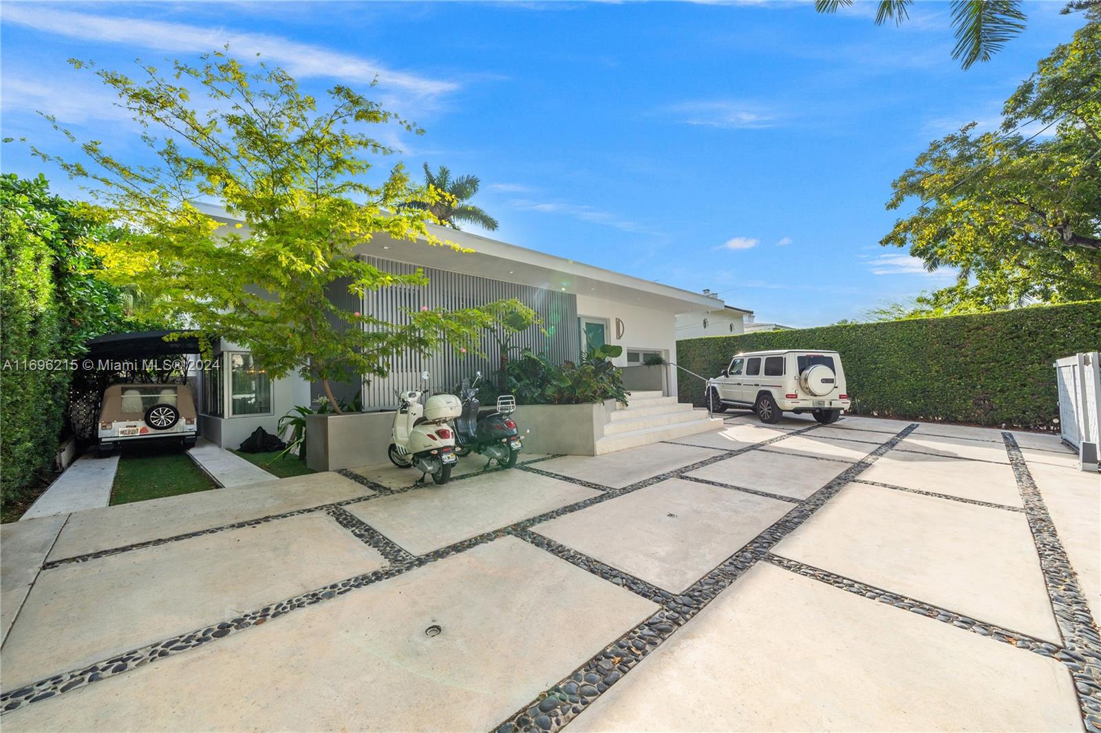 110 Venetian Way, Miami Beach, Florida image 5